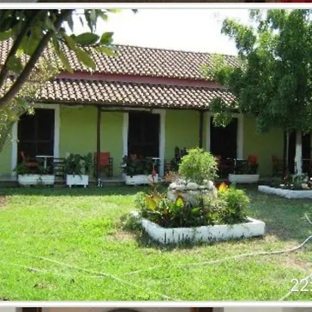 Denis By Exclsv Homestay *